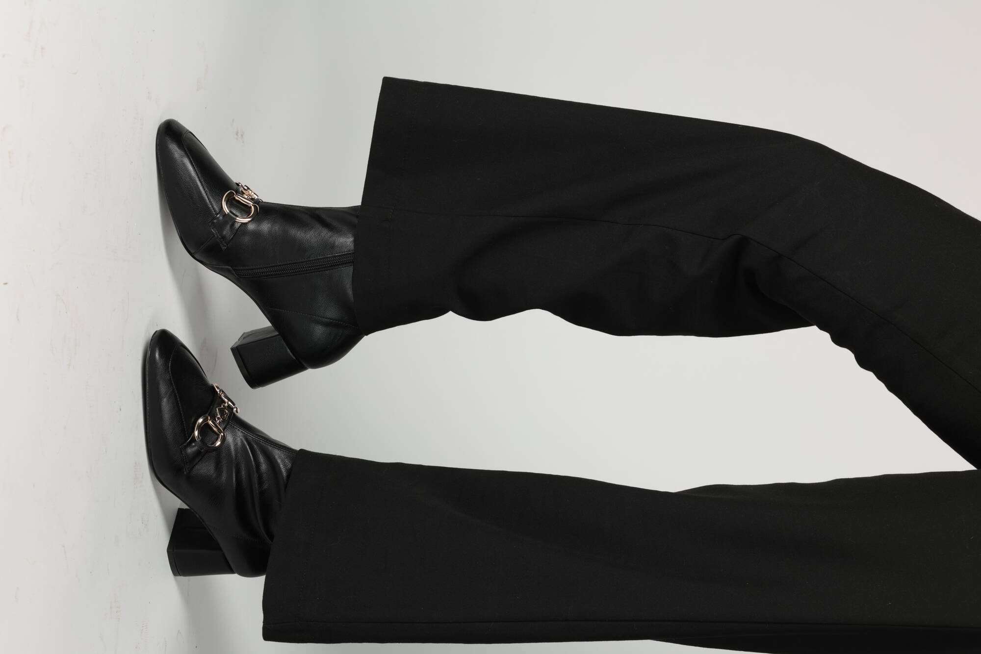 Gold figür detaylı bot